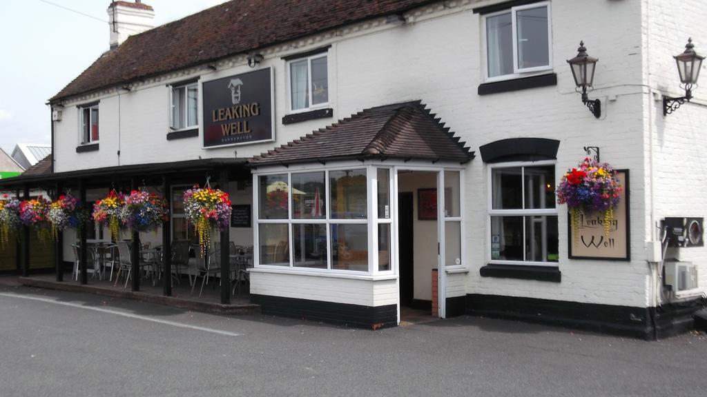 Bed and Breakfast The Leaking Well Dunhampton Экстерьер фото