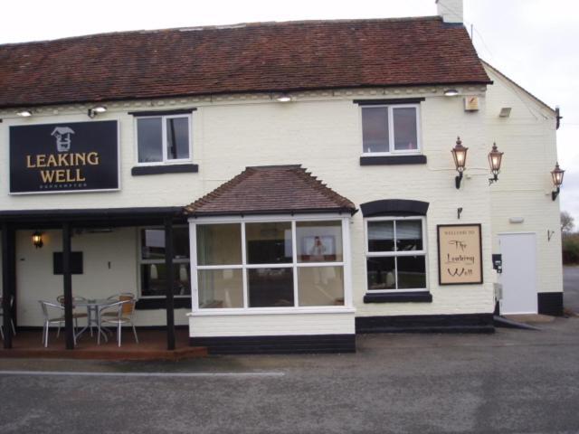 Bed and Breakfast The Leaking Well Dunhampton Экстерьер фото